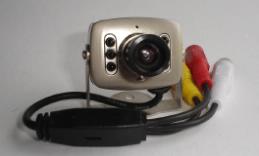 Проводная цветная мини камера с микрофоном на мини штативе